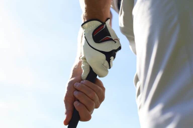 How To Grip A Putter?