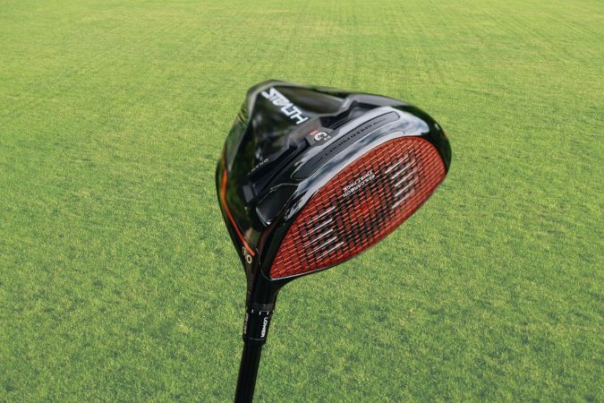 The High MOI and Nanotexture Cover Design of TaylorMade Stealth Driver